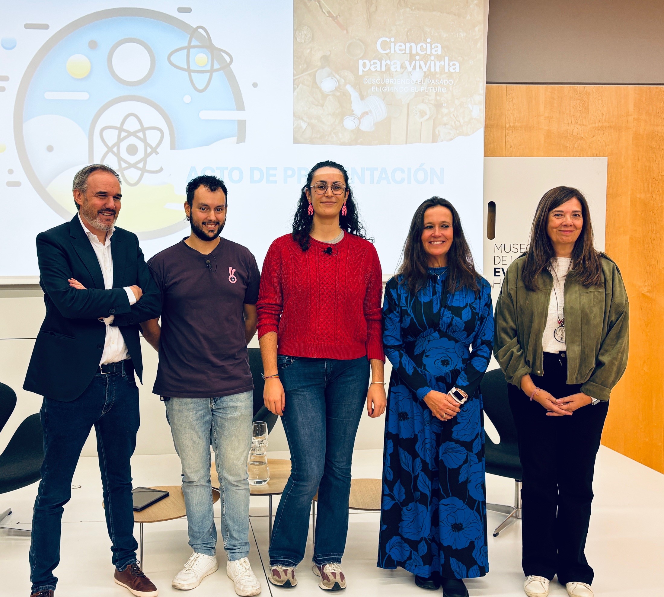 El Museo de la Evolución Humana de Burgos acoge el estreno del cortometraje ‘Ciencia para Vivirla’ para promover las vocaciones científicas entre los jóvenes El Museo de la Evolución Humana de Burgos acoge el estreno del cortometraje ‘Ciencia para Vivirla’ para promover las vocaciones científicas entre los jóvenes